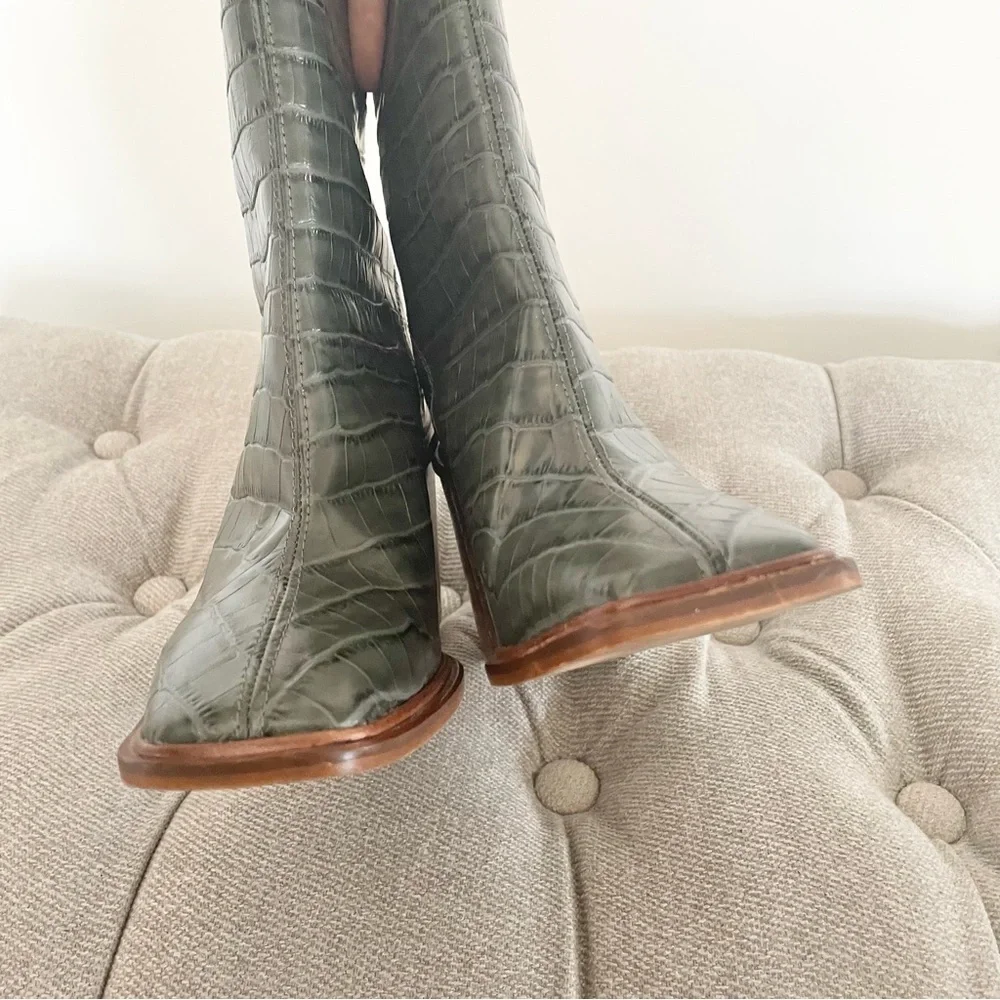 Topshop Dark Green Croc-Embossed Heeled Boots - Picture 7 of 9